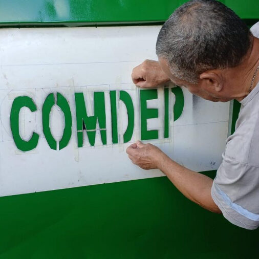 05 A Comdep também está implementando um sistema de numeração para as caçambas